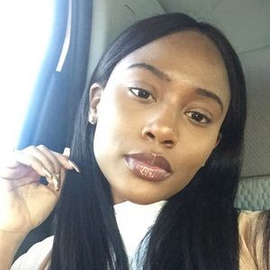 Meet your Posher, Aniya